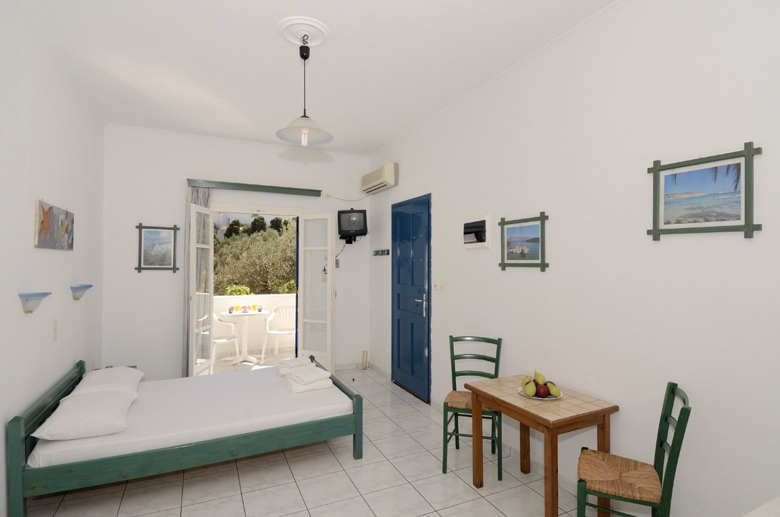 huize dora dio, batsi op andros