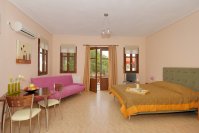 huize gea, petra op lesbos