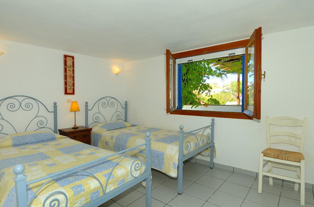 huize albatros, agios sostis op tinos 