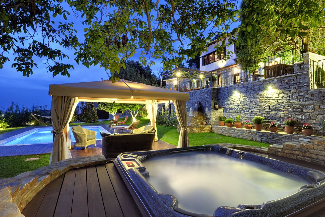 villa kerasia, milies op pilion