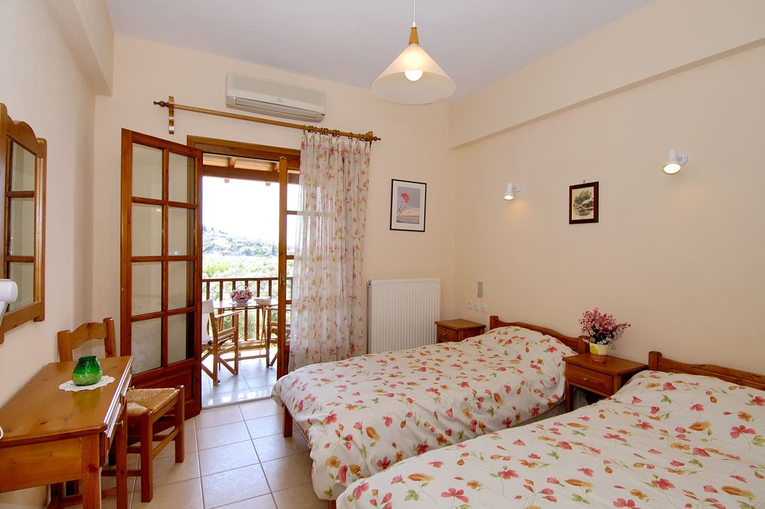 huize margaritos, afissos op pilion