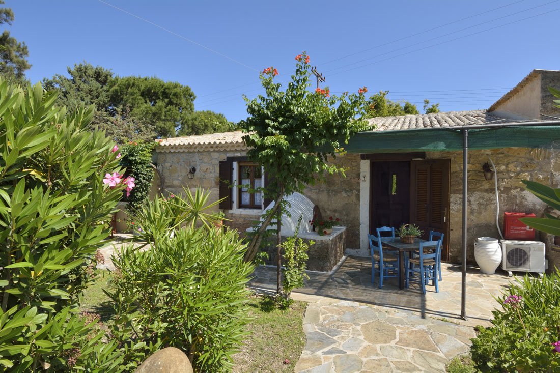 myrties stone houses, vassilikos op zakynthos