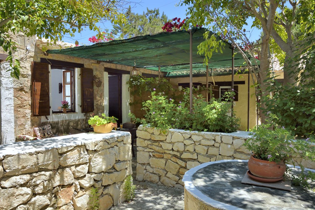 myrties stone houses, vassilikos op zakynthos