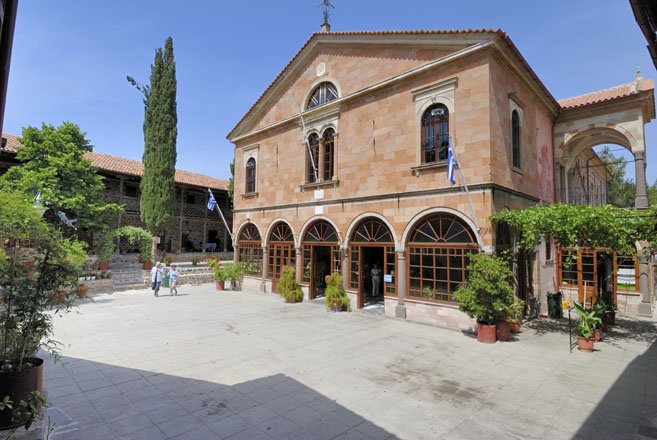 kerken en kloosters op lesbos, griekenland