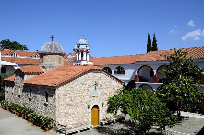 de drymona watervallen op evia, griekenland