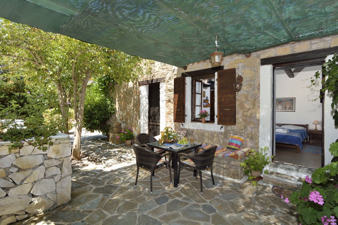 myrties stone houses, vassilikos op zakynthos