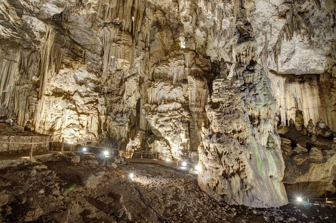 melidoni cave op kreta