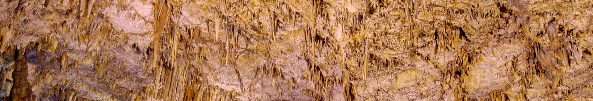 grotten van chios.jpg