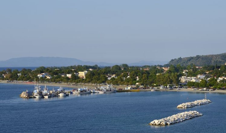 het dorp pefki in het noorden van evia