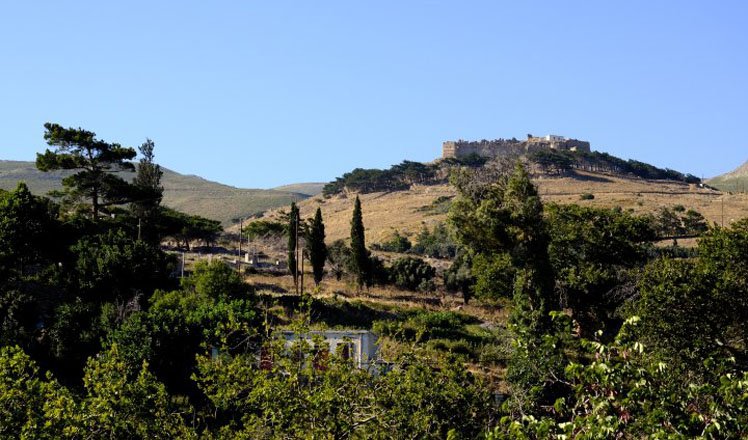 de stad karystos op evia