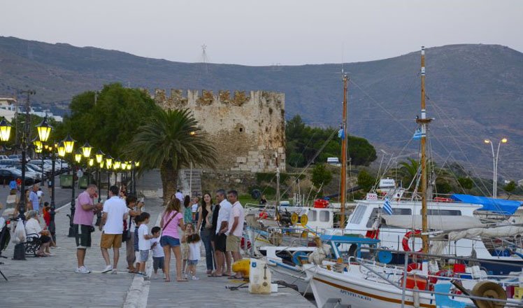 de stad karystos op evia