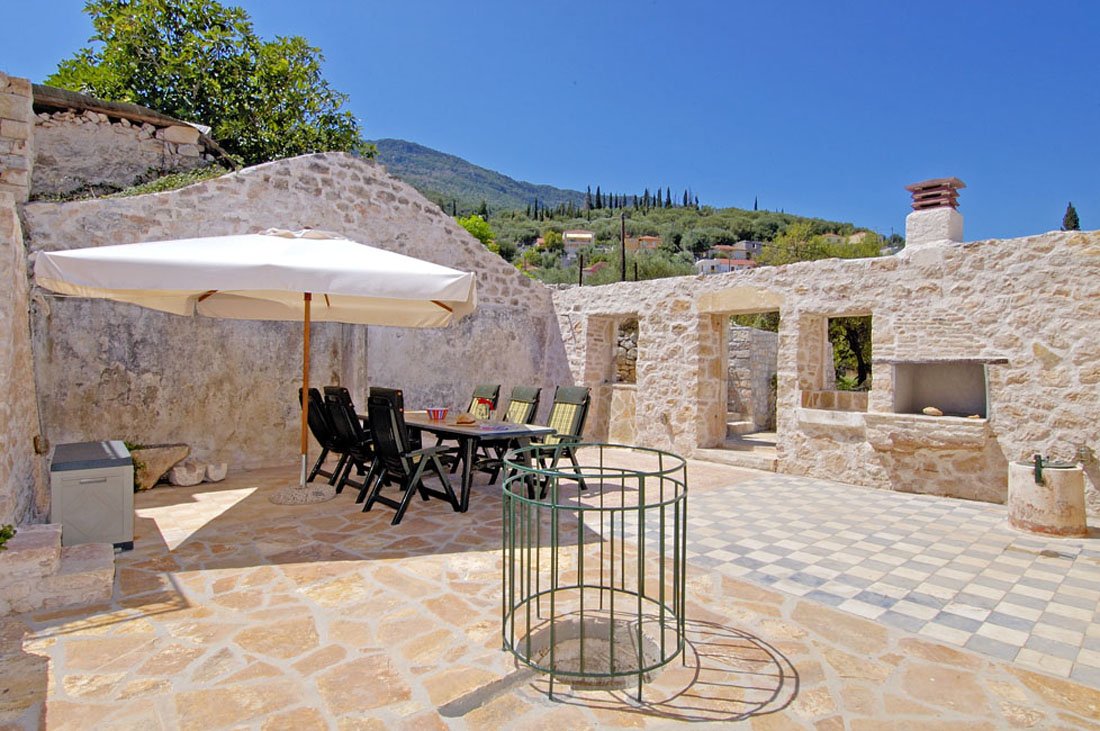 huize responvi in vathi op ithaki_9.jpg