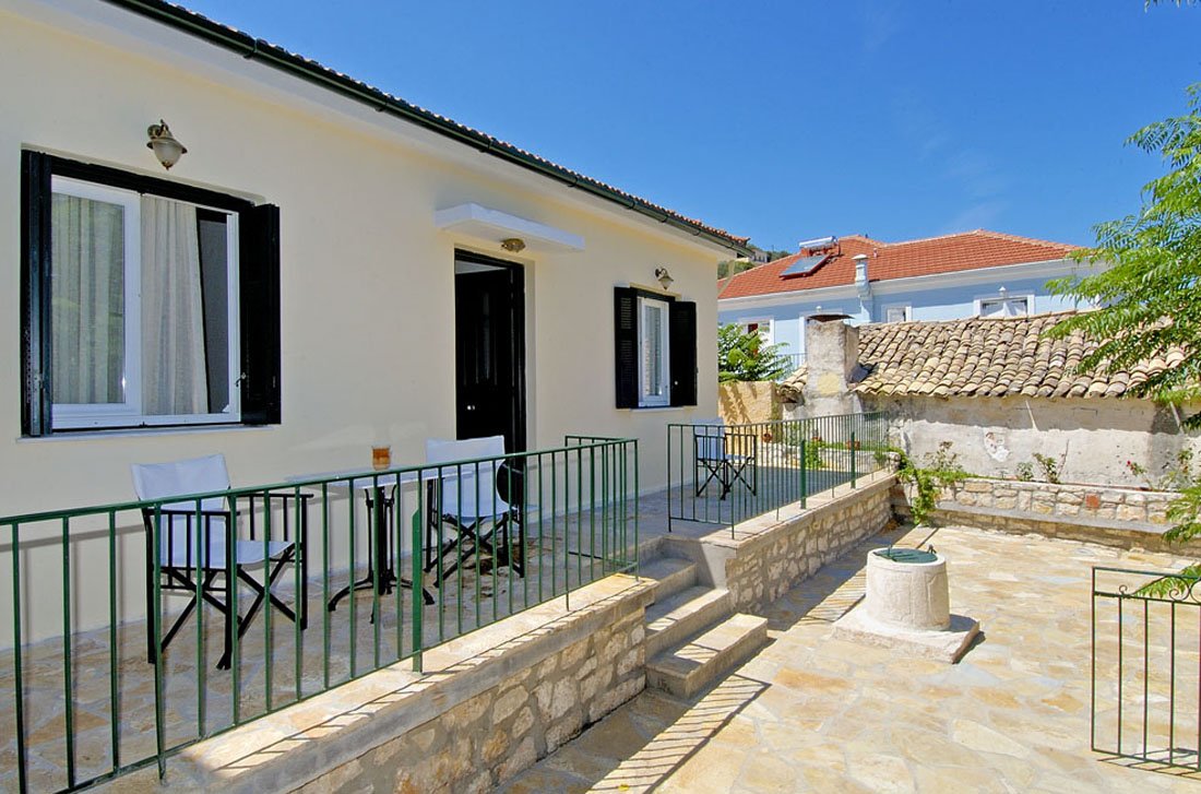 huize responvi in vathi op ithaki_7.jpg