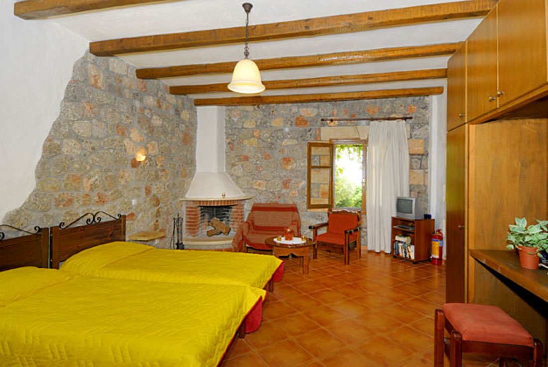 huize myrto in stoupa op de peloponnesos_18.jpg