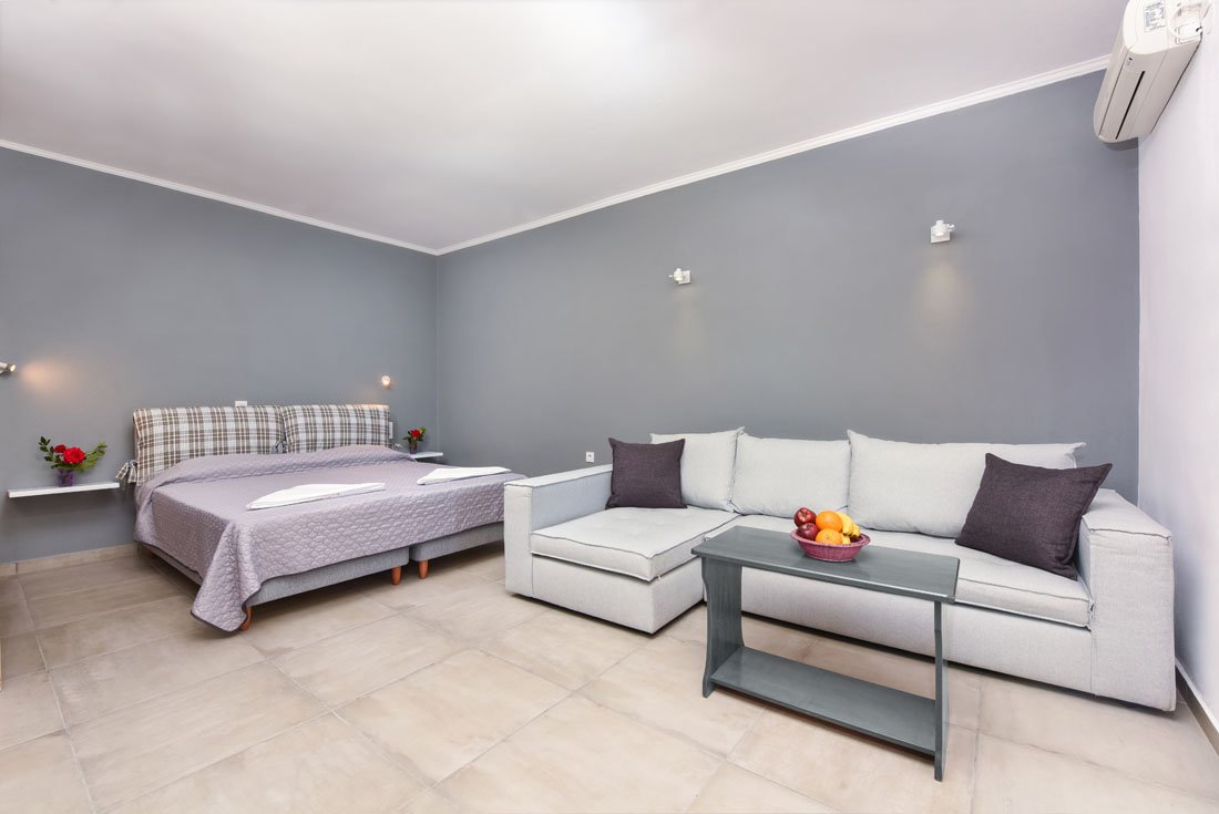 huize athina studio a nieuws in messonghi_4.jpg