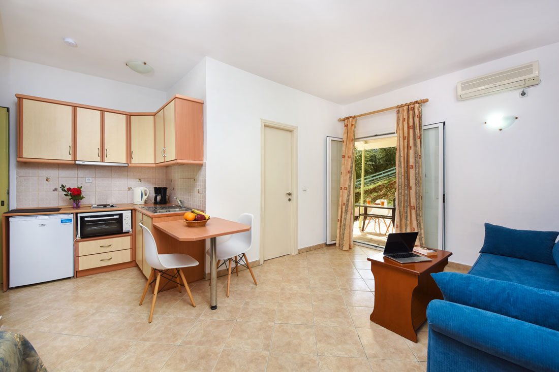 studio b 23 p huize athina in messonghi_2.jpg