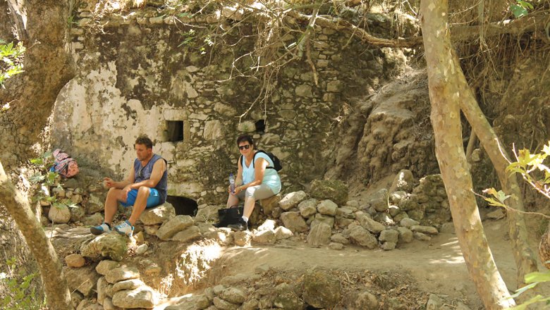 De watervallen Milopotamos op Kythira_3