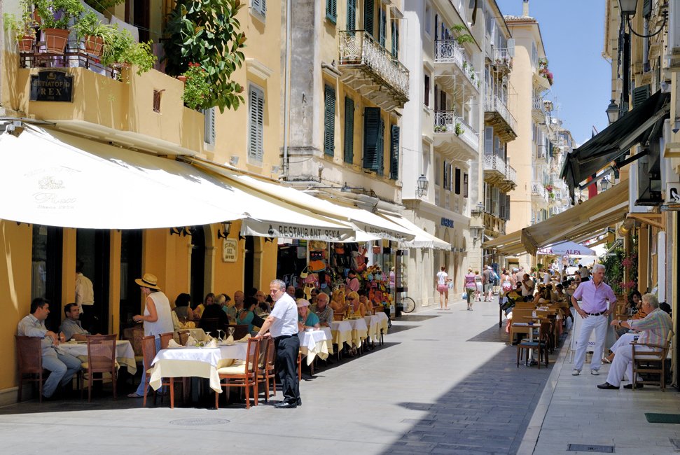 corfu_town_395.jpg