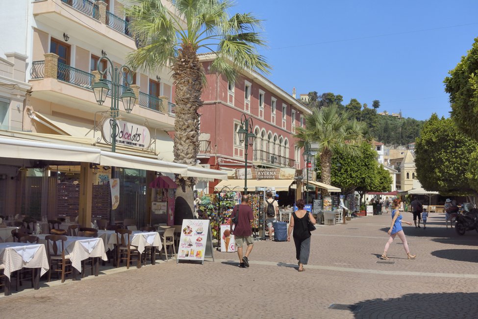 zakynthos_town_201.jpg