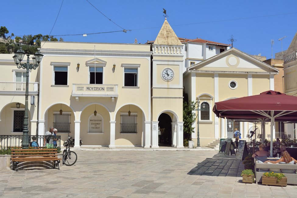 zakynthos_town_1113.jpg