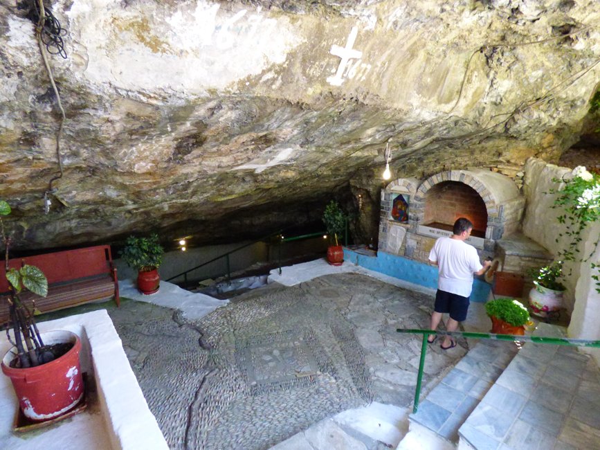 panagía spilianí entrance-pythagorio samos-vakantie-griekenland.jpg