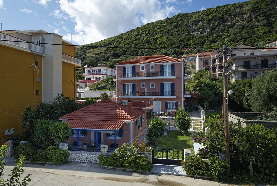 pagonis_exteriors_04 - kopie.jpg