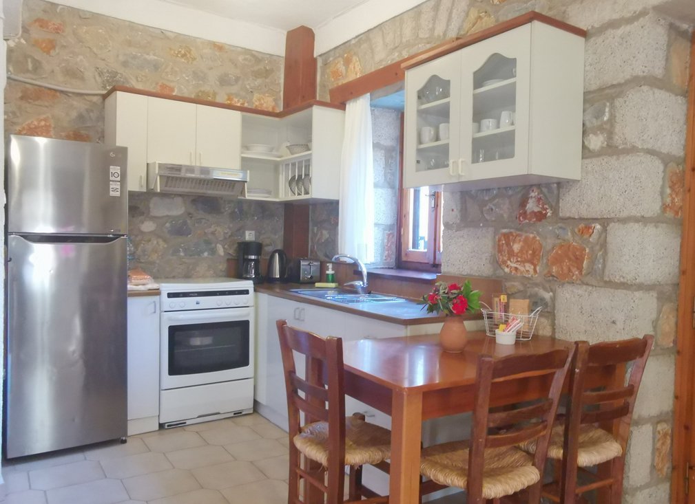 Petrino Peloponnesos NEW