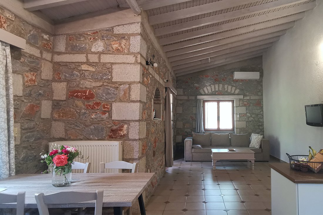 Petrino Peloponnesos NEW