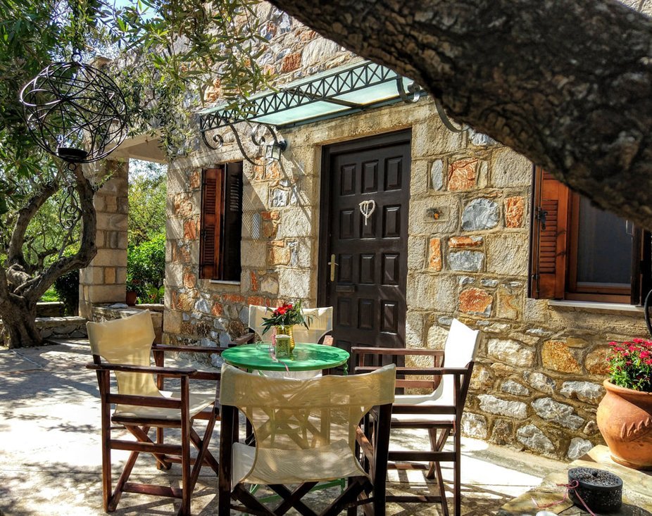 Petrino Peloponnesos NEW