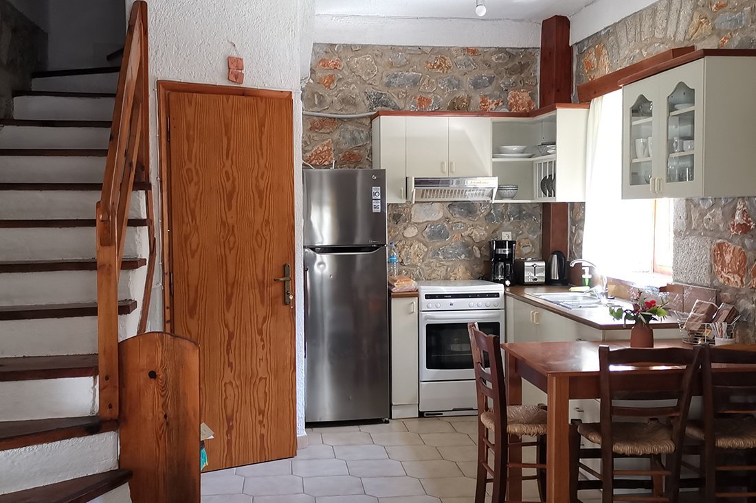 Petrino Peloponnesos NEW