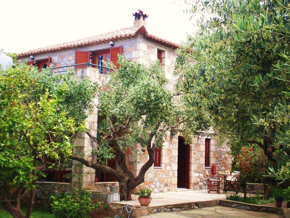 Petrino Peloponnesos NEW