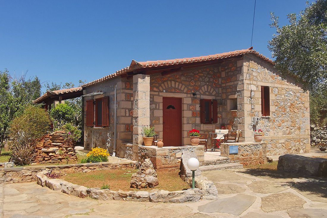 Petrino Peloponnesos NEW