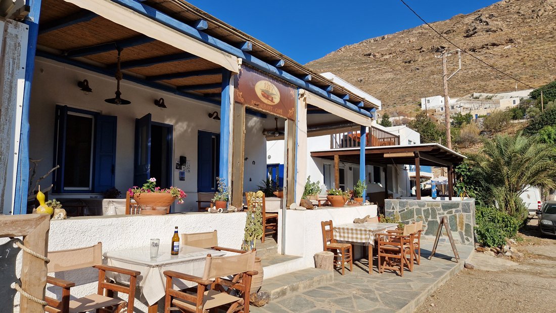 Serifos megalo livadi taverne 6.jpg