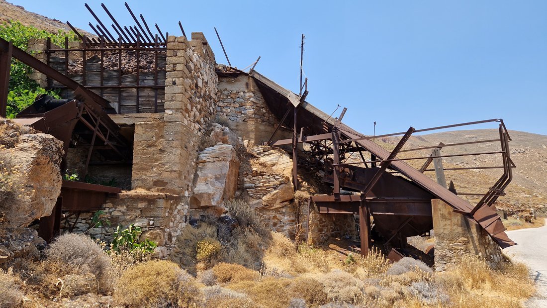 Serifos Megalo Livadi koutalas miner 7.jpg