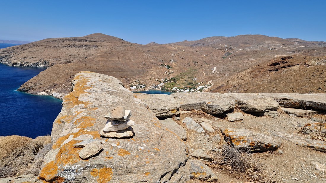 Serifos Megalo Livadi cyclops throne 11.jpg