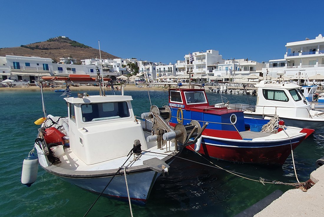 De plaats Piso Livadi op Paros