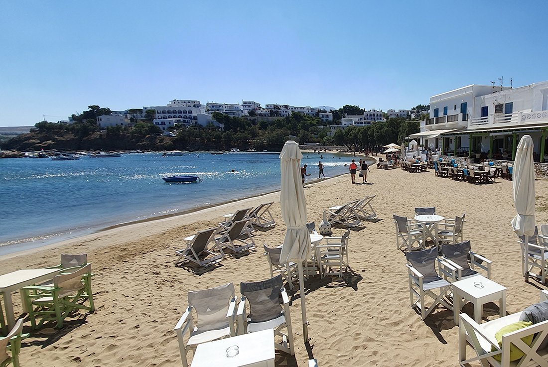 De plaats Piso Livadi op Paros