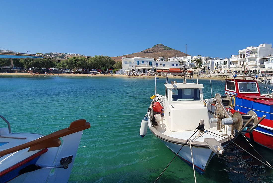De plaats Piso Livadi op Paros