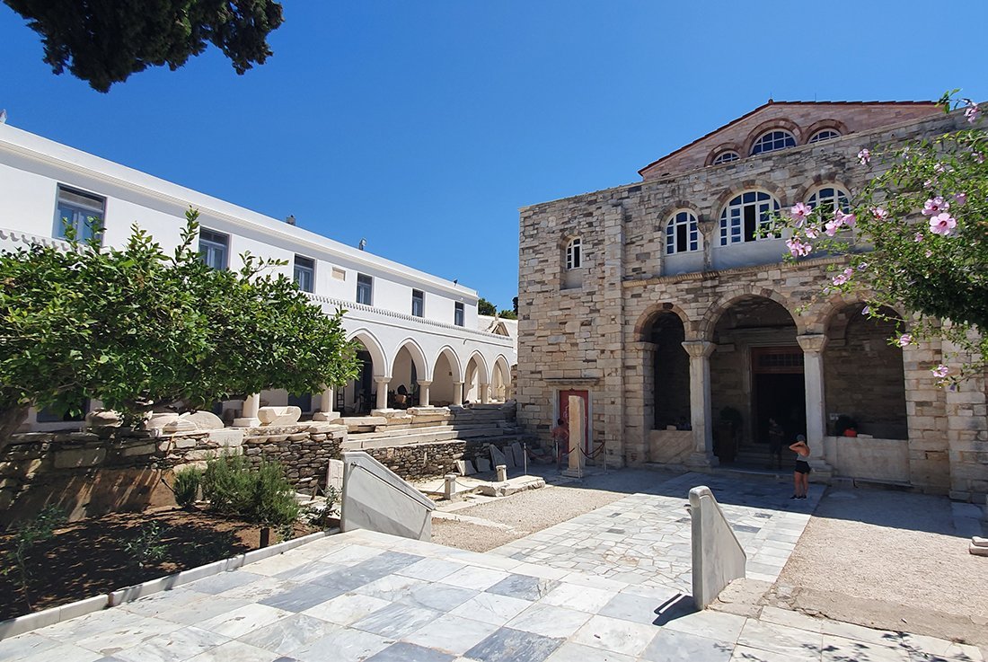 Paros Parikia (12).jpg