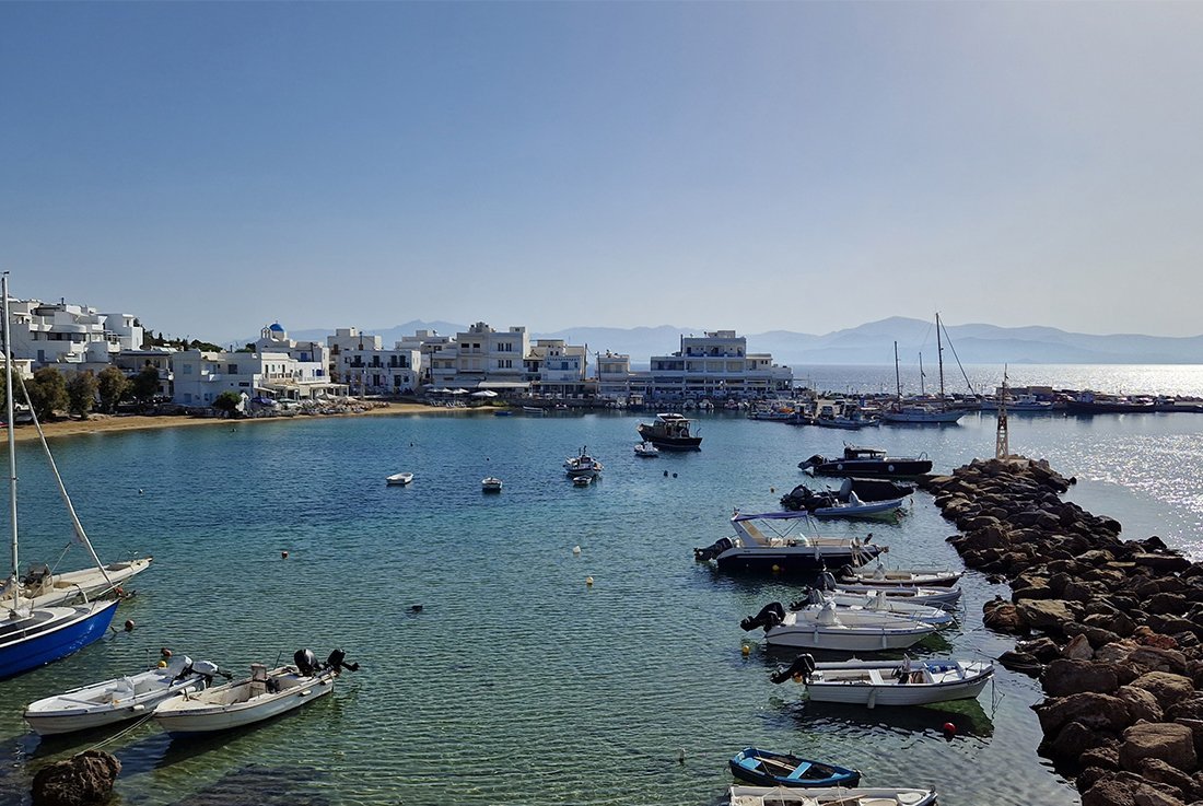 plaats Piso Livadi op Paros