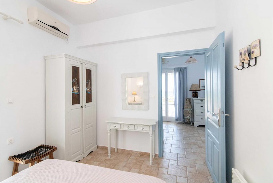 Albatros Tinos 2022 venus bed 2.jpg