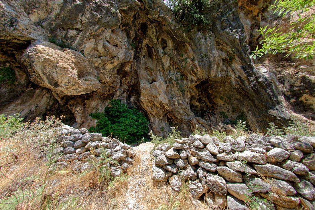 sivros_cave_karouha_111.jpg