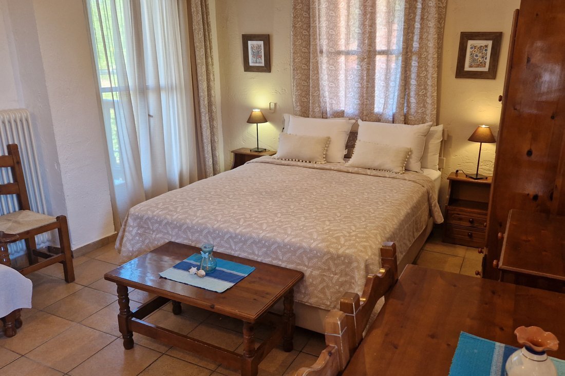 kamelia_studio_b14_2023_apr (1).jpg