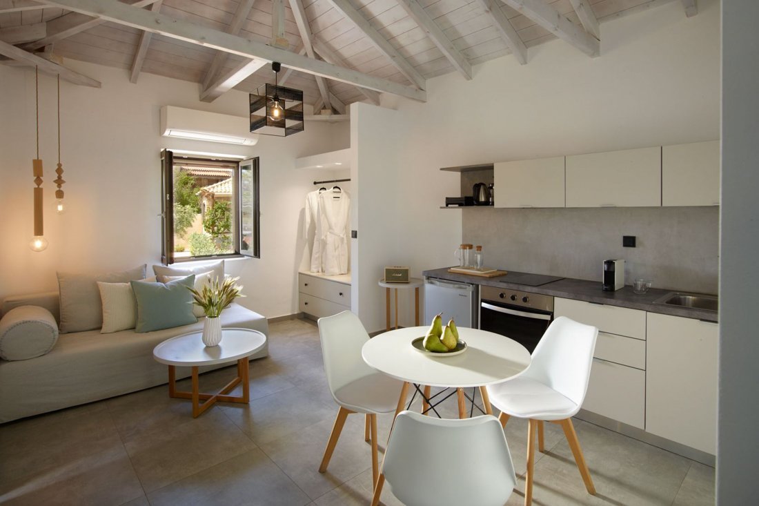 pe_calme_suites_standard_ei (1).jpg