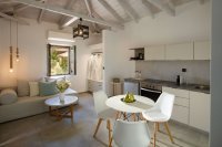 pe_calme_suites_standard_ei (1).jpg