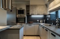 pe_linari_luxury_villa_ei (38).jpg