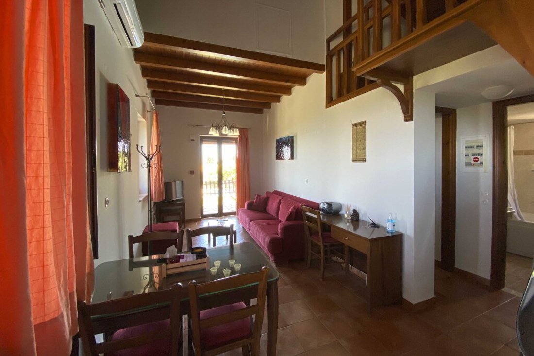 ig_lf_lefkadavillas_meganisi_ei (7).jpg