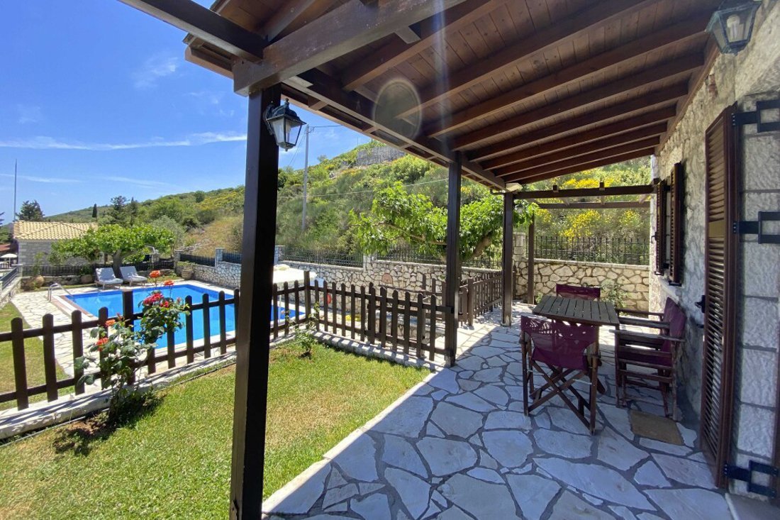 ig_lf_lefkadavillas_meganisi_ei (6).jpg