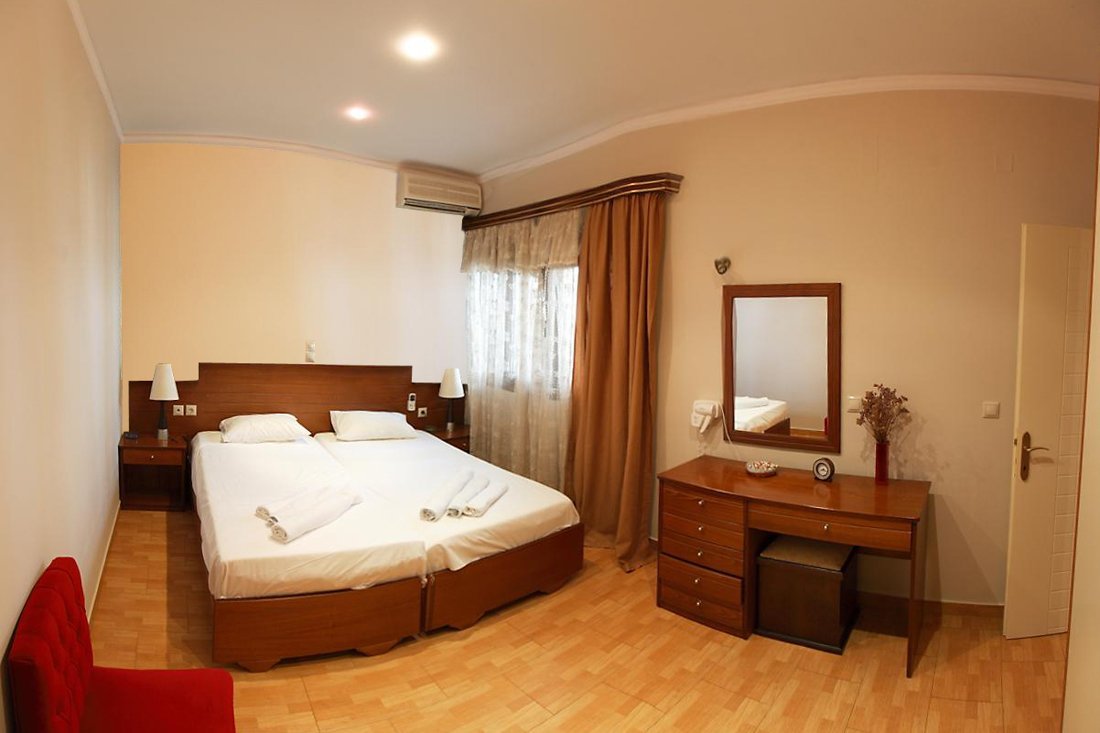 rh_panorama_a2_ei (2).jpg