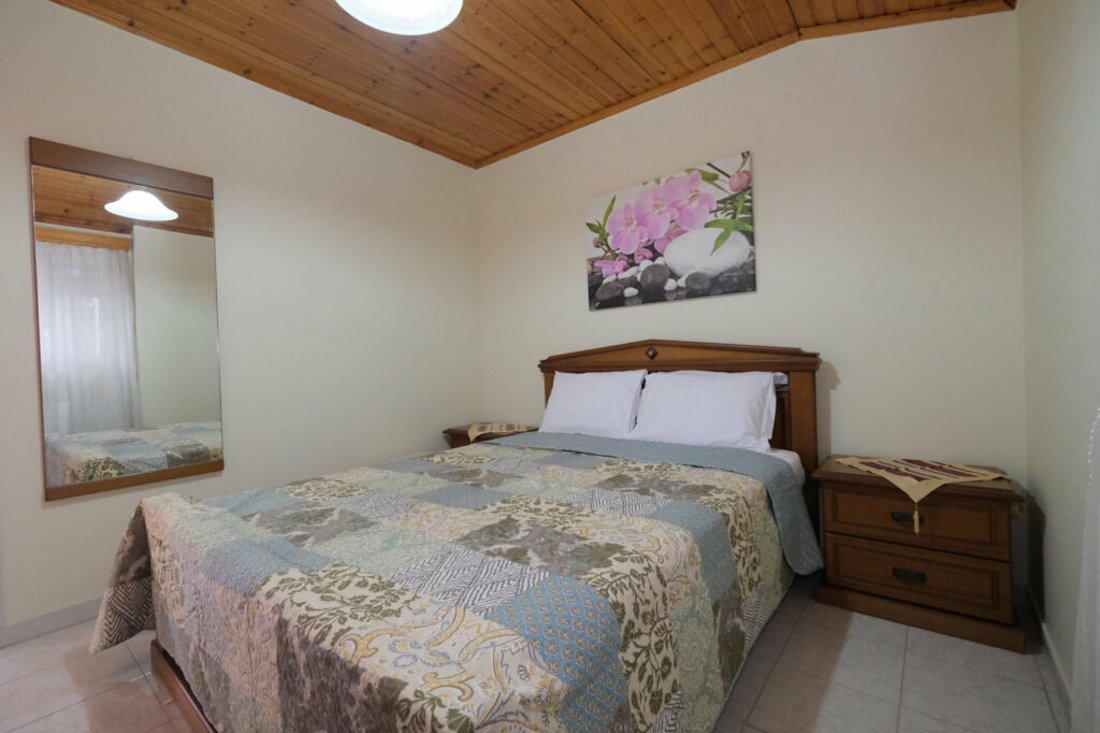 rh_li_anemoesa_app_2-4p_ei (8).jpg